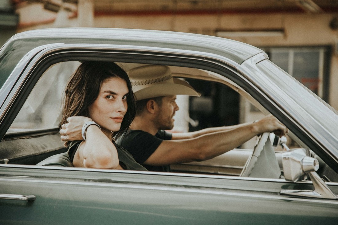 Dustin Lynch Debuts "Good Girl" Video