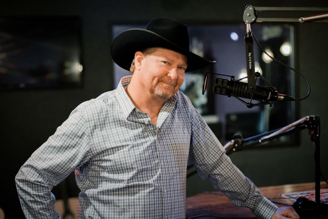Tracy Lawrence Scores 2nd ACM Nom For National OnAir Personality