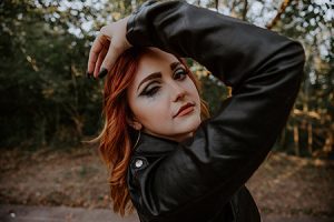 PREMIERE: Aria Mae's “Smoke Screen Dreams” | Nashville.com