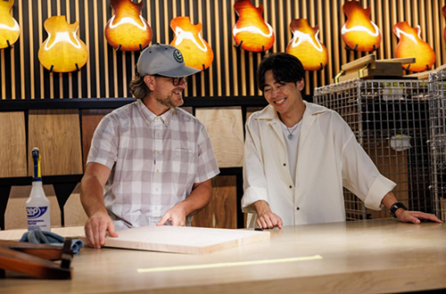 Japanese Musician ASH builds Explores the Gibson Vault at Gibson Garage Nashville