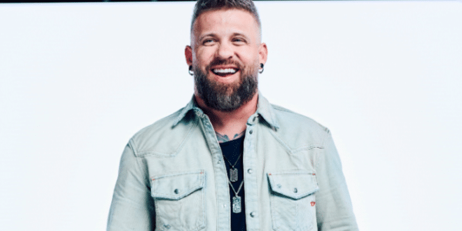 Brantley Gilbert Signs with BBR Music Group/BMG Nashville