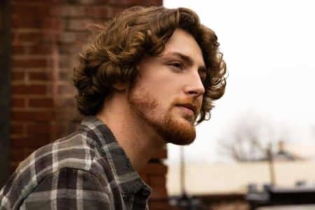 LISTEN Bailey Zimmerman's "Holding On"