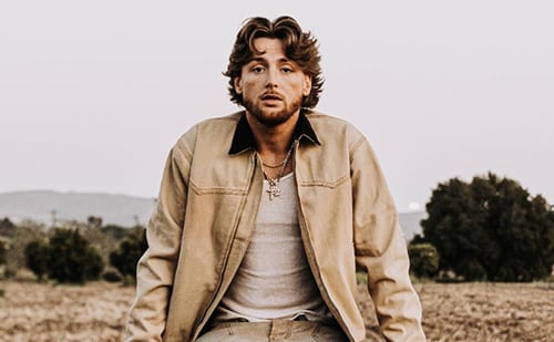 Bailey Zimmerman Announces ‘Different Night Same Rodeo’ Tour