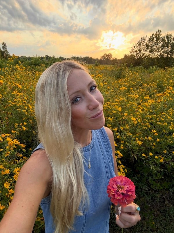 Ellie Holcomb