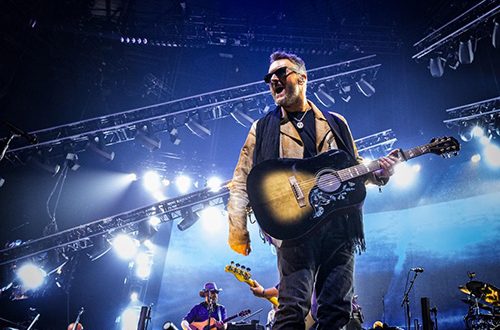 Epiphone Unveils Eric Church Hummingbird Dark