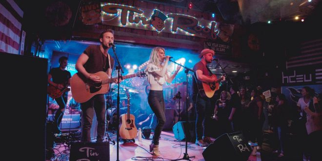 Friday Night Live Music at in Roof Demonbreun in Nashville