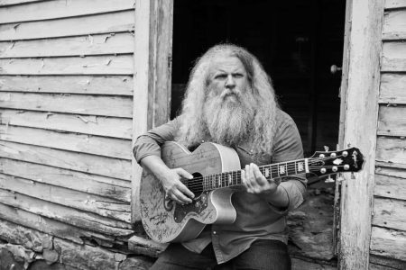 Warner Music Nashville Signs Jamey Johnson | Nashville.com