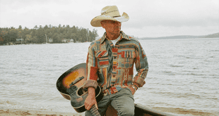WATCH: Kenny Chesney's “Silver Sands Marina”