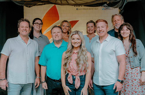 Lakelin Lemmings Signs With Kinkead Entertainment
