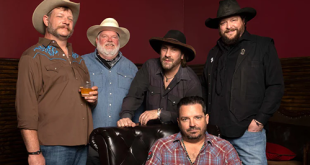 Reckless Kelly Reclaim Their Legacy with Alternate Routes