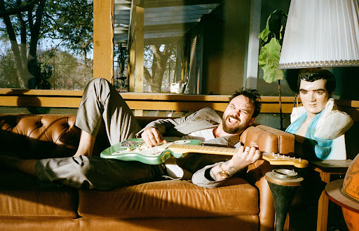 WATCH: Shakey Graves Unveils Intimate New Video for “On My Own”