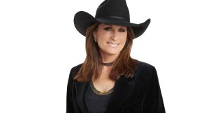 Terri Clark Receives One of Canada's Highest Honors