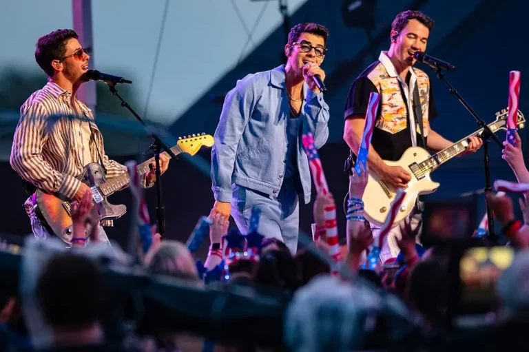 jonas brothers