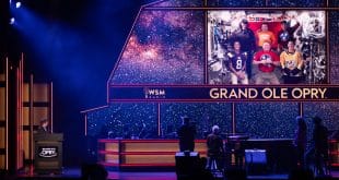 Grand Ole Opry Has Guest Announcer From Outside Planet Earth